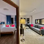 Decor 3 Metro Fast Wifi 1gbs 80'tv Hbo Appletv *