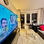 Decor 3 Metro Fast Wifi 1gbs 80'tv Hbo Appletv Appartamento Varsavia