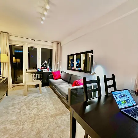 Decor 3 Metro Fast Wifi 1gbs 80'tv Hbo Appletv Appartamento Varsavia