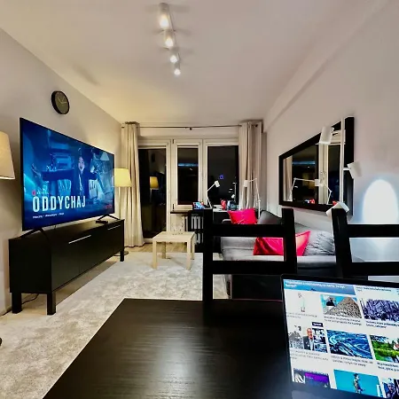 Decor 3 Metro Fast Wifi 1gbs 80'tv Hbo Appletv Appartamento Varsavia