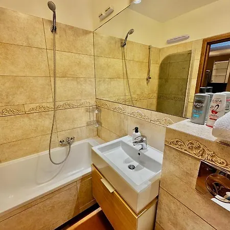 Decor 3 Metro Fast Wifi 1gbs 80'tv Hbo Appletv Varsóvia