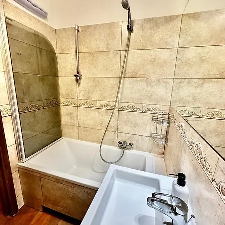 Apartament Decor 3 Metro Fast Wifi 1gbs 80'tv Hbo Appletv