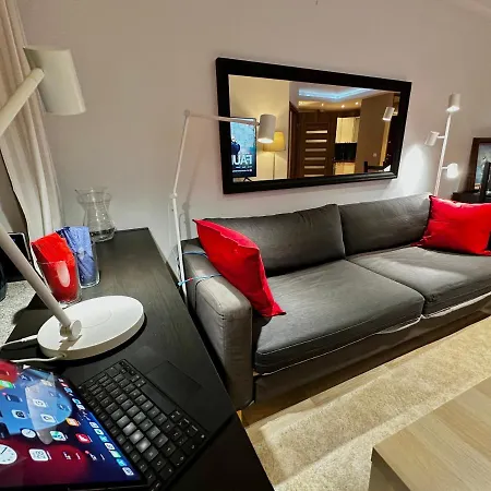 Apartament Decor 3 Metro Fast Wifi 1gbs 80'tv Hbo Appletv *