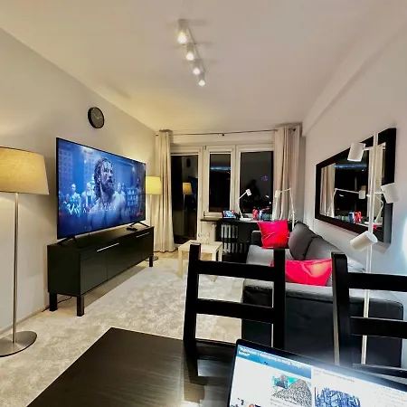 Decor 3 Metro Fast Wifi 1gbs 80'tv Hbo Appletv Warszawa