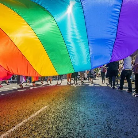 Decor 3 Metro Fast Wifi 1gbs 80'tv Hbo Appletv Apartament *